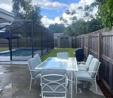 Pinellas Park Casa | Cute House With Pool For Up To 7 Guests