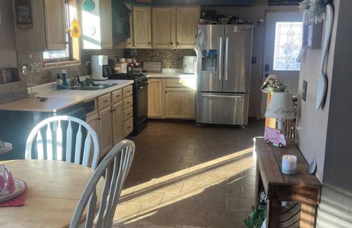 Hayward Casa | Cute little city home