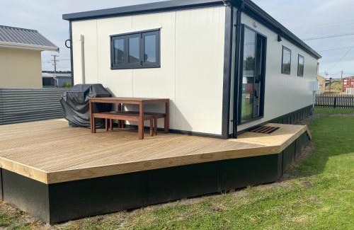 Foxton Beach Casa | Cute little Foxton Beach bach