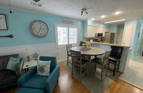 Little River Condominio | Cute Little River Condo, Newly updated 2 bedrooms 3 beds, sleeps 4-5