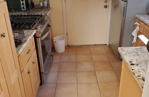 West Oakland Condominio | cute live work unit in Oakland condo