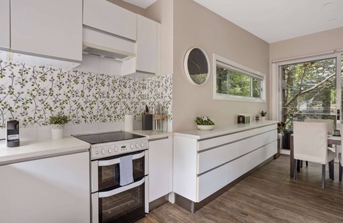 Randwick Apartamento | Cute, private 2BR cottage ‘in the trees’, plus sofa bed, great location