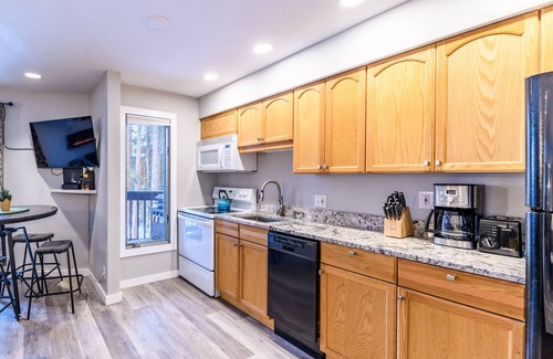 Peak 8 Condominio | Cute, Quiet 1 Bedroom, Peak 8 Base Area