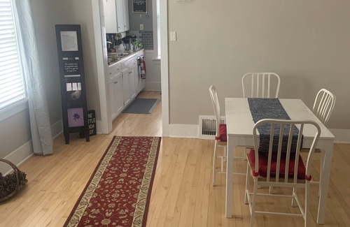 Sheboygan Casa | Cute Quiet Neighborhood Hideway
