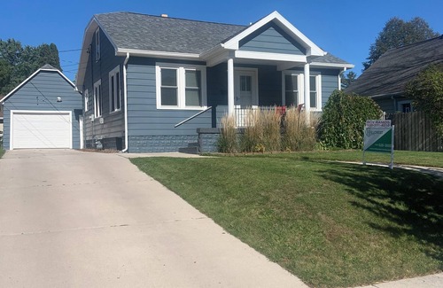 Sheboygan Casa | Cute Quiet Neighborhood Hideway