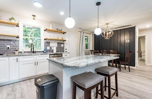 Southeast Raleigh Casa | Cute ranch with king bed close to dtown Raleigh