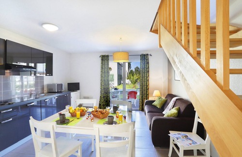 Chateau-Malo Casa | Cute + Rustic Saint-Malo House | Private Entrance!