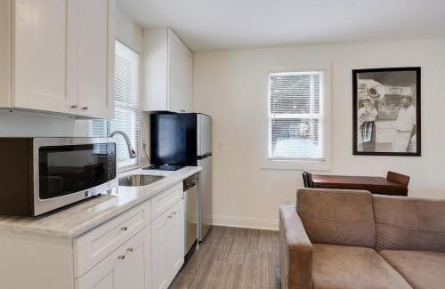 Treme Apartamento | Cute Studio 7blocks from French Q steps to Jazz venues, free gated parking included