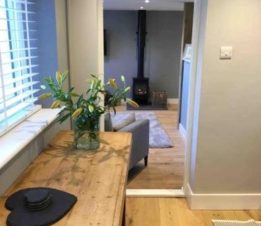 Longhope Casa | Cute studio cottage. Wood burner. Amazing views