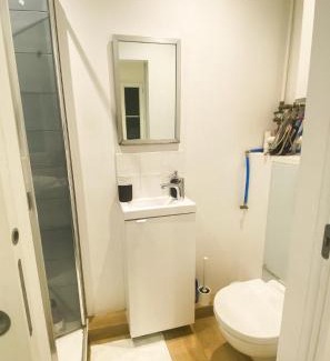 Neuilly-sur-Seine Apartamento | Cute Studio near Arc de Triumph with Eiffeltower view