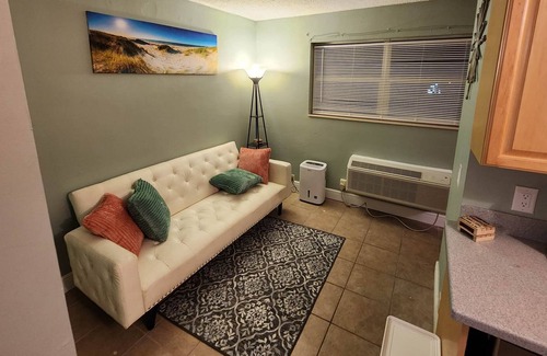 Bostwick Park Condominio | Cute studio on beach