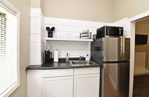 Winter Garden Apartamento | Cute Studio on the Bike Trail