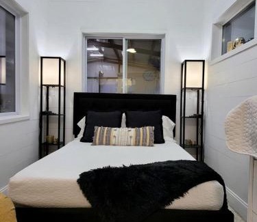 Georgia Coast Casa | Cute Tiny House with Fire Pit in Danville, Georgia for Relaxing Glamping Escapes in Nature
