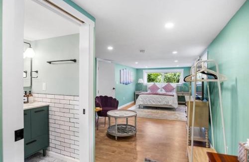 Fairmount Park Casa | Cute West Seattle Home w Firepit