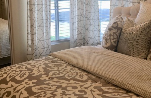 Thousand Oaks Condominio | ¡HABITACIÓN MÁS LINDA Y LIMPIA EN OAK PARK! ¡20 MINUTOS A MALIBU, MINUTOS A AMGEN!