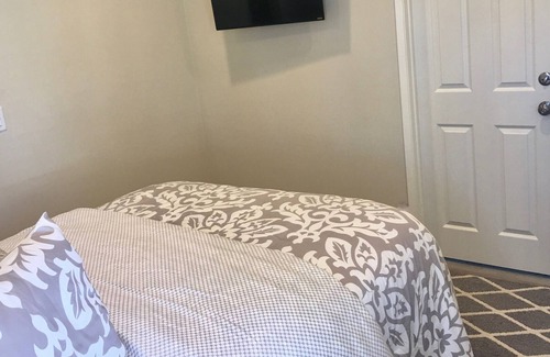 Thousand Oaks Condominio | ¡HABITACIÓN MÁS LINDA Y LIMPIA EN OAK PARK! ¡20 MINUTOS A MALIBU, MINUTOS A AMGEN!
