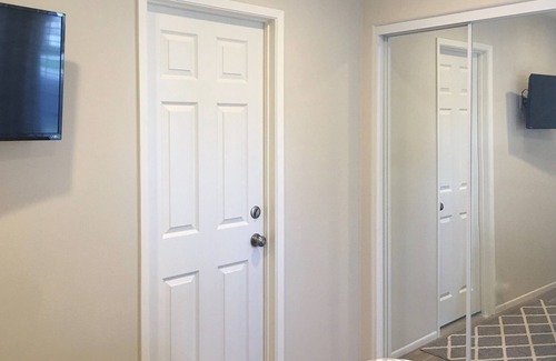 Thousand Oaks Condominio | ¡HABITACIÓN MÁS LINDA Y LIMPIA EN OAK PARK! ¡20 MINUTOS A MALIBU, MINUTOS A AMGEN!