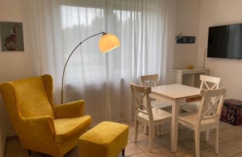 Holte-Spangen Apartamento | CUXKieker - Moderne Ferienwohnung mit Pep in Cuxhaven-Sahlenburg, WLAN, Parkplatz und Gartenblick, nah am Nordseestrand und Wernerwald