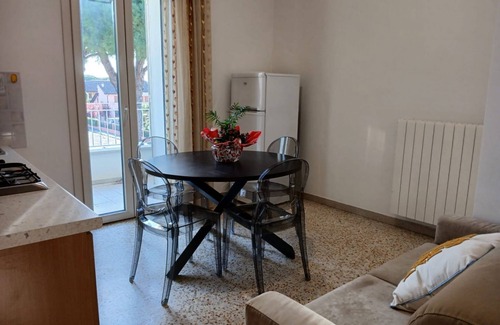 Pinarella Apartamento | CV006 - Cervia, elegant two-room apartment with air conditioning