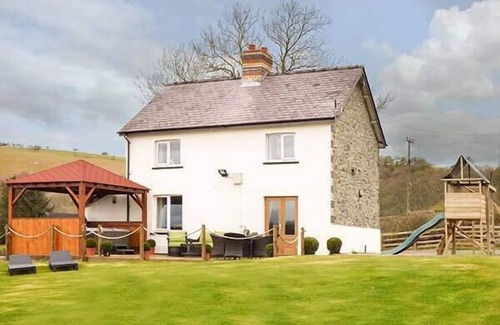 Llandrindod Wells Casa | Cwmcelyn, RHAYADER