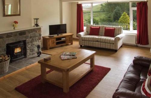Knighton Casa | Cwmgilla Farm