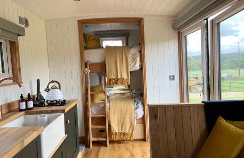 Llanelltyd Otro | Cwtch Cader Shepherds Hut