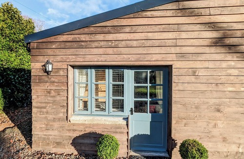 Talgarreg Cabaña | Cwtch Wrth Plas - UK45619