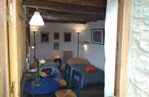 Pitrofos Casa | Cyclades Olive Museum's Guest House