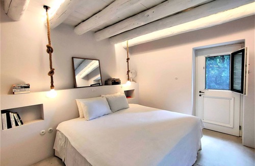 Kato Aprovatou Casa | Cycladic Shangri La - Lemontree Guesthouse