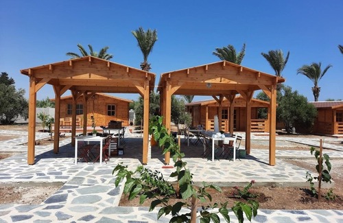 Agios Theodoros Chalet De Esquí | Cyprus Glamping Park