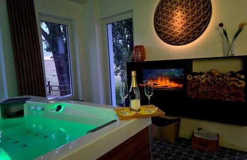 Brandys nad Labem-Stara Boleslav Apartamento | Relax u potoka, vířivka, swimSpa, sauna