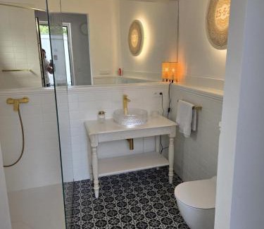 Brandys nad Labem-Stara Boleslav Apartamento | Relax u potoka, vířivka, swimSpa, sauna
