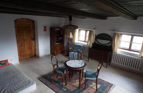 Myslakowice Casa | Czerwony Dworek 8 - Agroturystyka Karkonosze