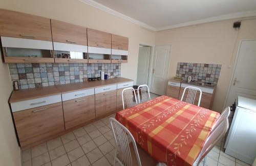 Poroszlo Apartamento | Czinege Vendégház - Kis ház