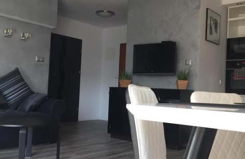 Tychy Apartamento | Cztery Pory Roku