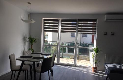 Tychy Apartamento | Cztery Pory Roku