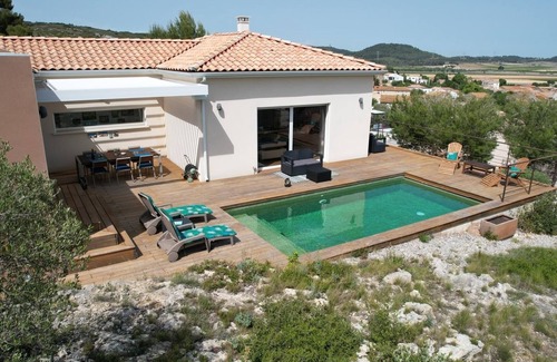 Montredon-des-Corbieres Casa | Découvrez le Charme Absolu de Cette Villa, Entre Mer, Campagne et Montagne