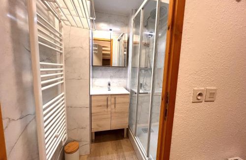 Plagne 1800 Apartamento | Départ Skis