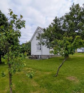 Uskedal Cama Y Desayuno | Dønhaug Gjestegard
