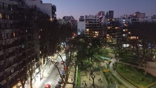 Almagro Apartamento | Dúplex luminoso de categoría con Balcon Terraza