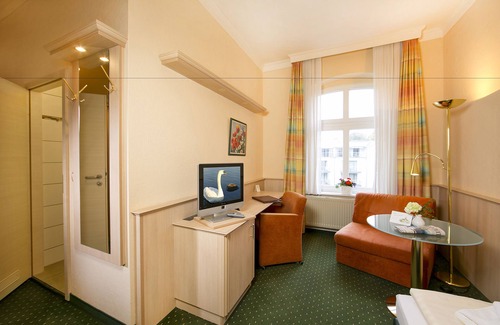Zinnowitz Hotel | Dünenschloß