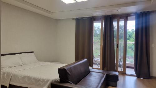 Clark Freeport Apartamento | D Heights Studio with Balcony