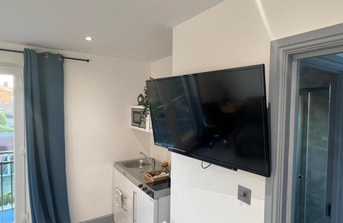 Roding Apartamento | D Lovely Multi Use 1 Bed Loft Apartment with Parking