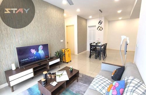 Medini Apartamento | D'Pristine 6Pax Tranquil Lakeview Netflix By STAY