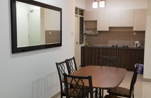 Daerah Kulai Apartamento | D'Putra Suites & Homestay @ Cerca del aeropuerto de Senai / JPO Mall / AEON & IOI Mall