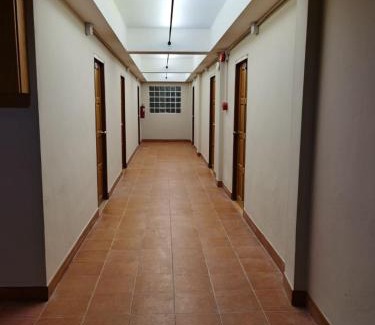 Pratumnak Hill Hotel | D Residence五分钟到达海滩