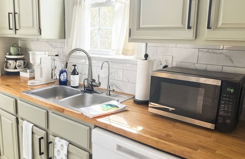 Farmville Cabaña | D-town Farmville, close to HighBridge Trail,Greenfront,Longwood,Hampden-Sydney