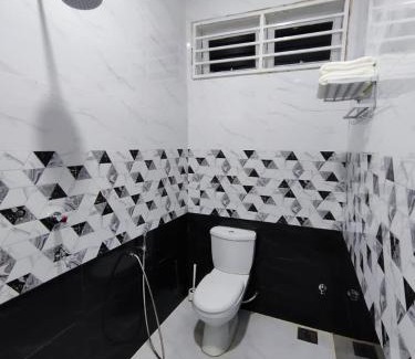 Kampung Dusun Rendah Casa | D’wokah Roomah Pool & Space
