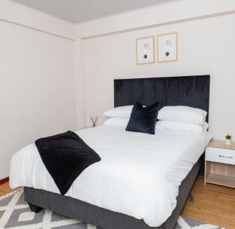 Gaborone Apartamento | D12 Premier Stay