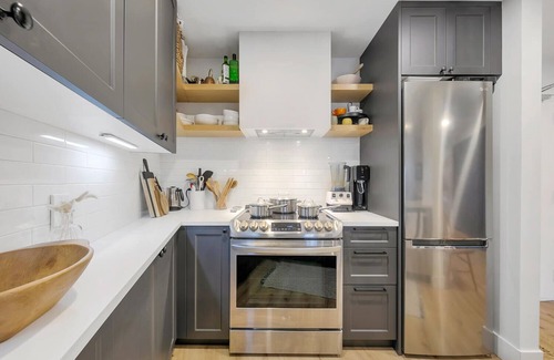 Mount Pleasant Apartamento | D13 - Chic Urban Living in Mount Pleasant